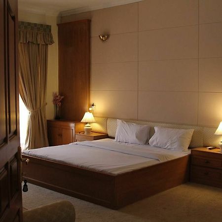 Delano Guest House 이슬라마바드 외부 사진