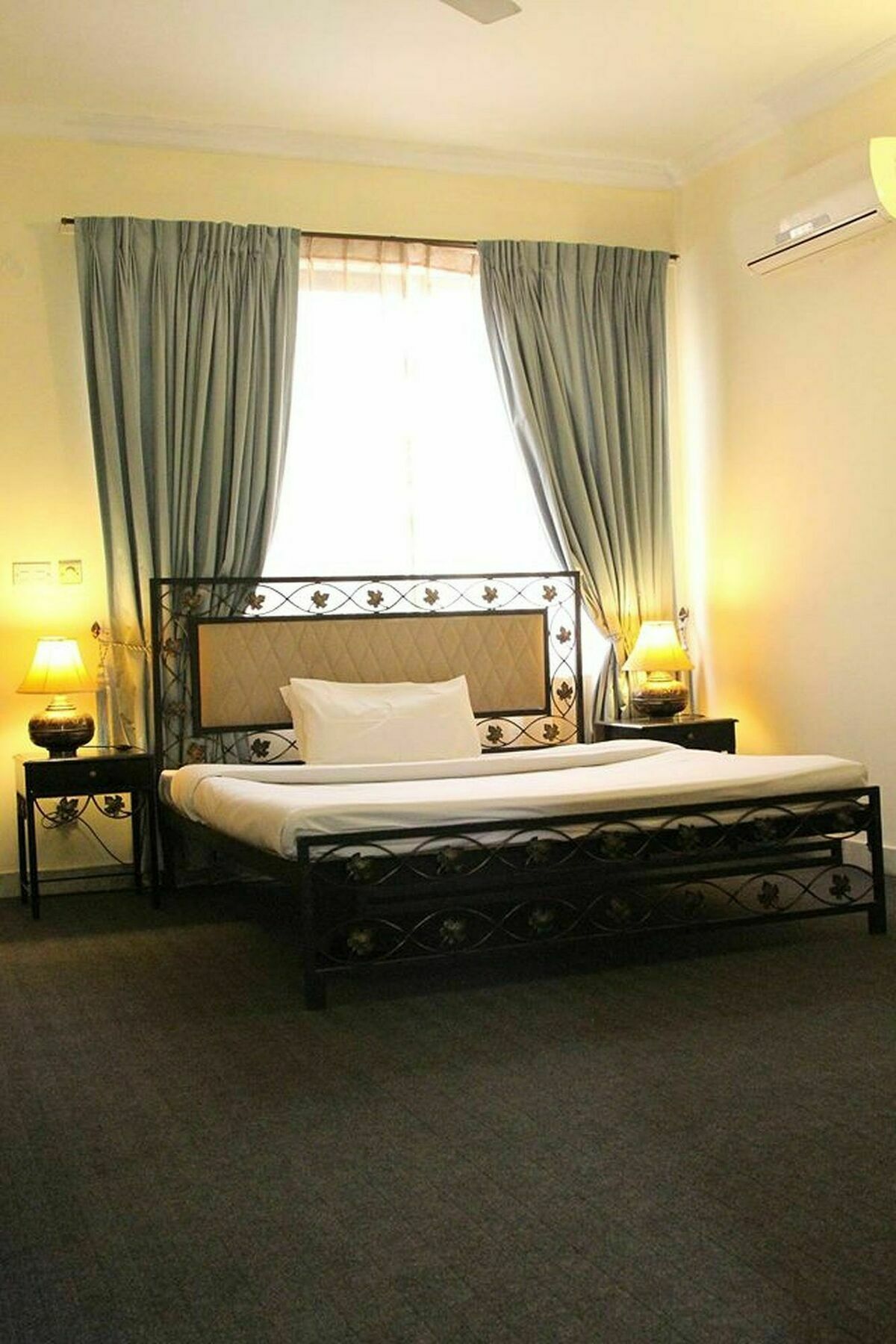Delano Guest House 이슬라마바드 외부 사진
