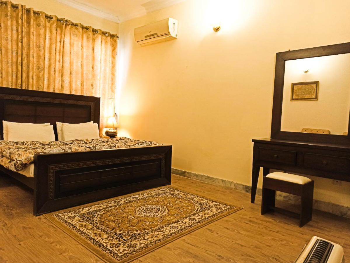 Delano Guest House 이슬라마바드 외부 사진